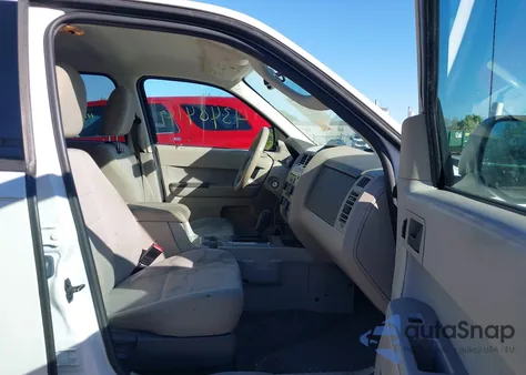 2011 Ford Escape Xlt from USA, damaged, VIN 1FMCU9DG6BKA28238